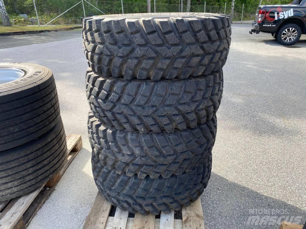 Nokian TRI2 Pneus, roues et jantes