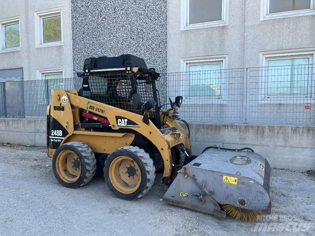 CAT 248 B HF-XPS Chargeuse compacte