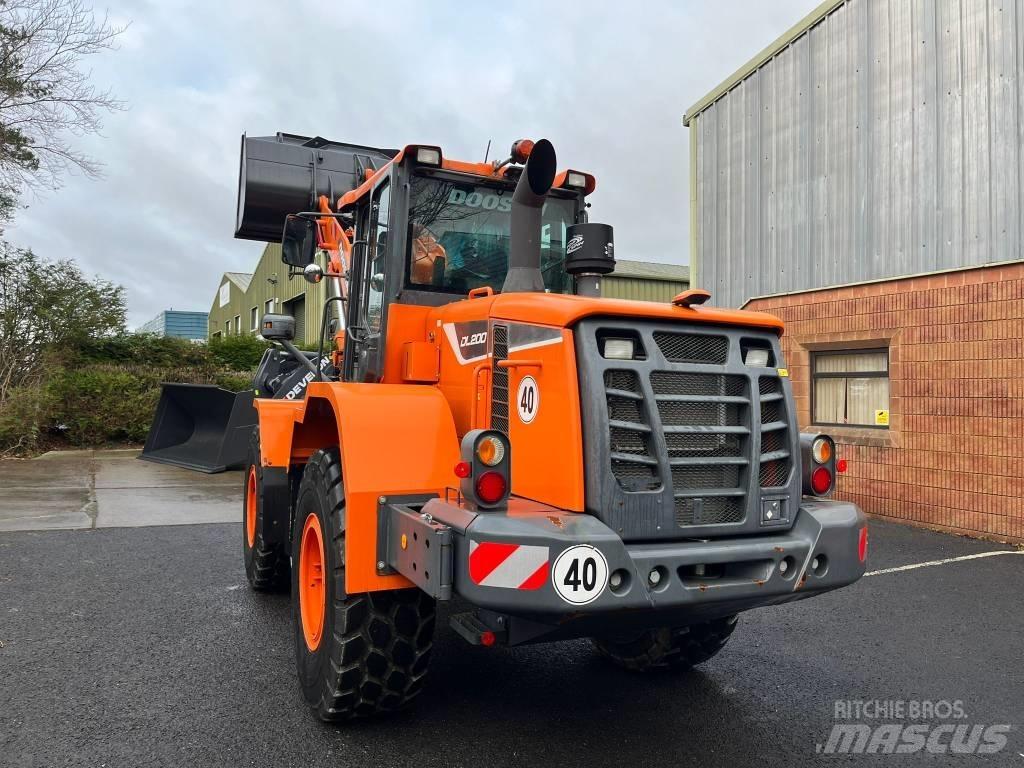 Doosan DL200-5 Chargeuse sur pneus