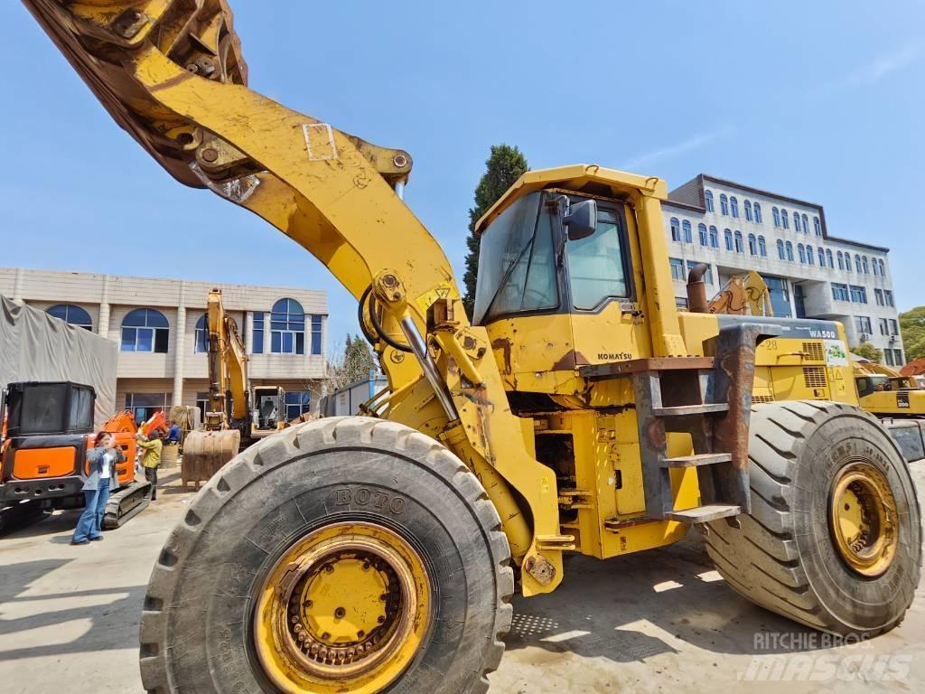 Komatsu WA 500 Chargeuse sur pneus