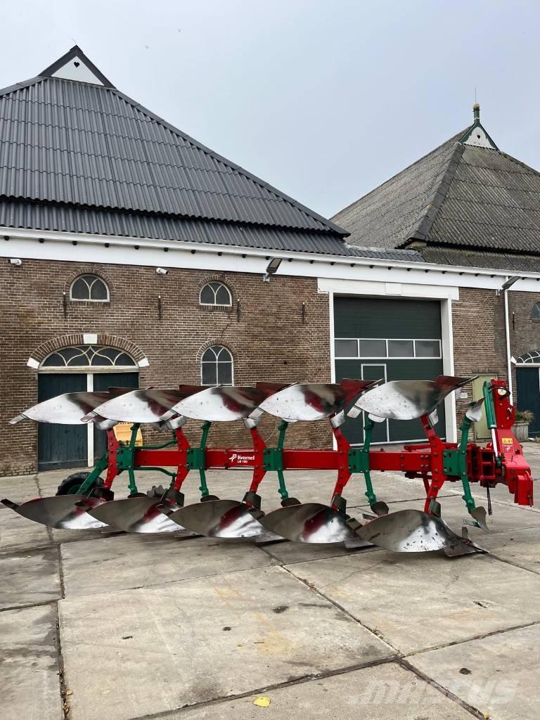 Kverneland LB100-300 Charrue réversible