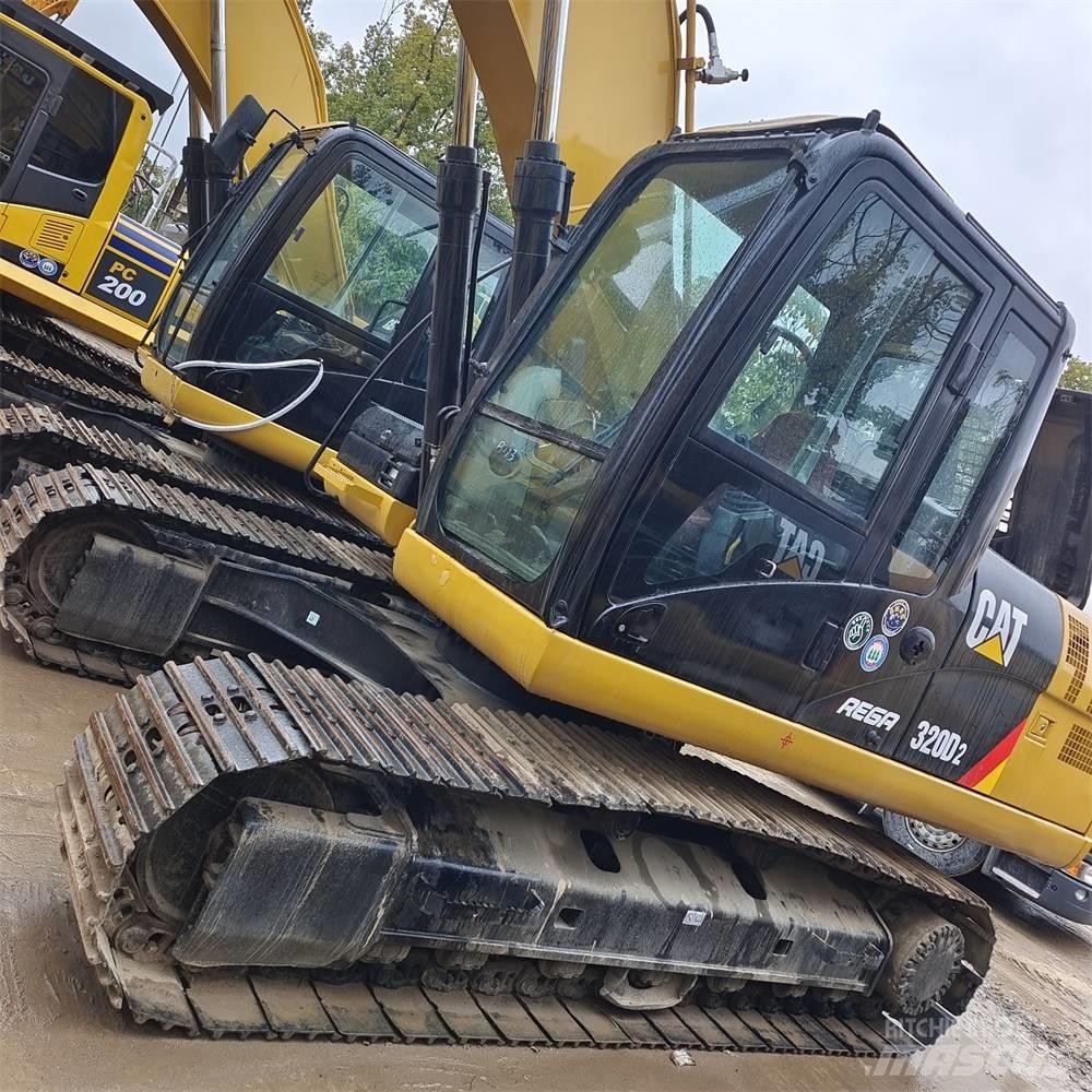 CAT 320 D Pelle sur chenilles