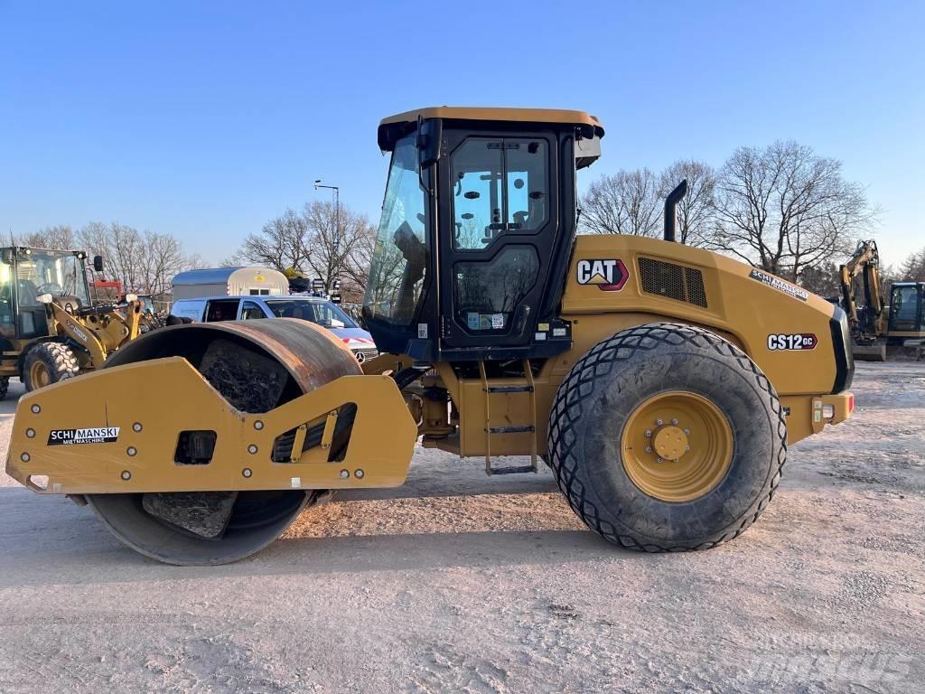 CAT CS12 GC Compacteur de sol