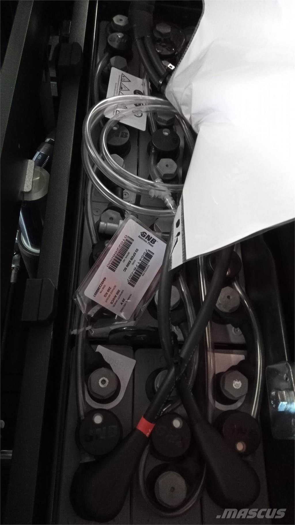Toyota BT SPE200D Gerbeur accompagnant