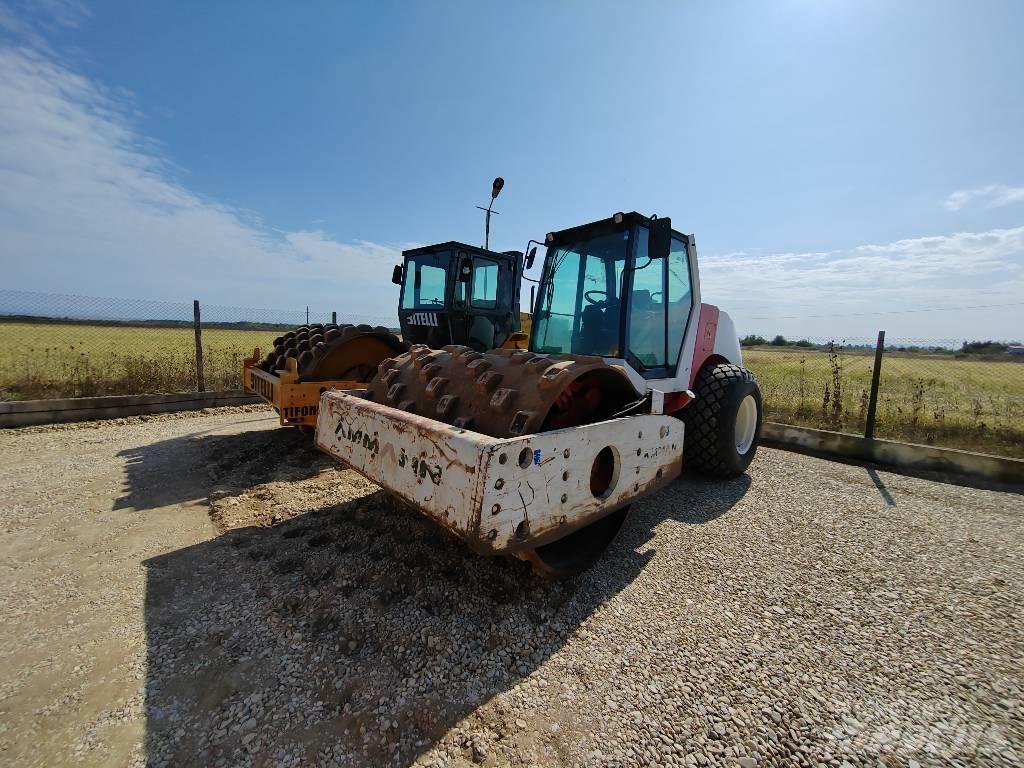 Ammann AC 130 Rouleaux monocylindre