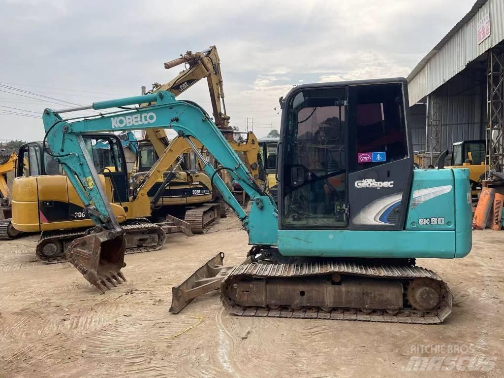 Kobelco SK 60-8 Pelle sur chenilles
