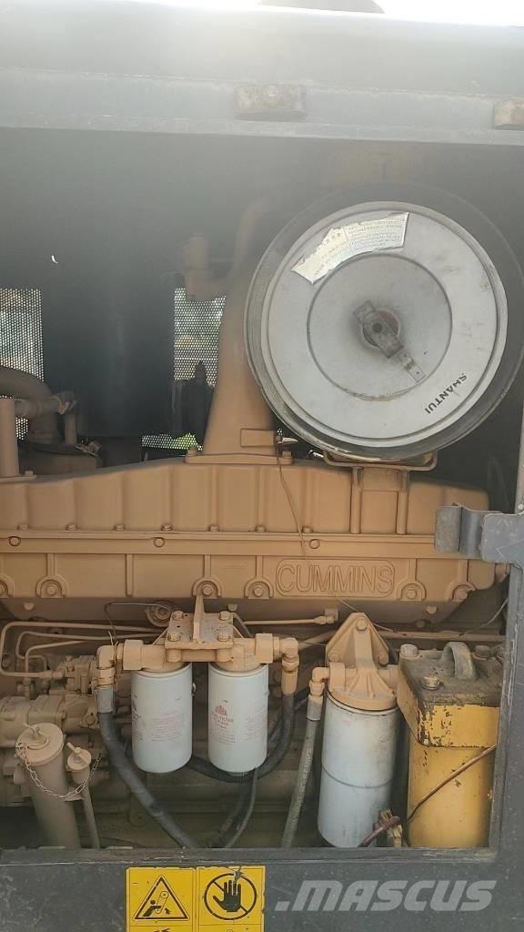 Shantui SD 32 Bouteurs sur chenilles