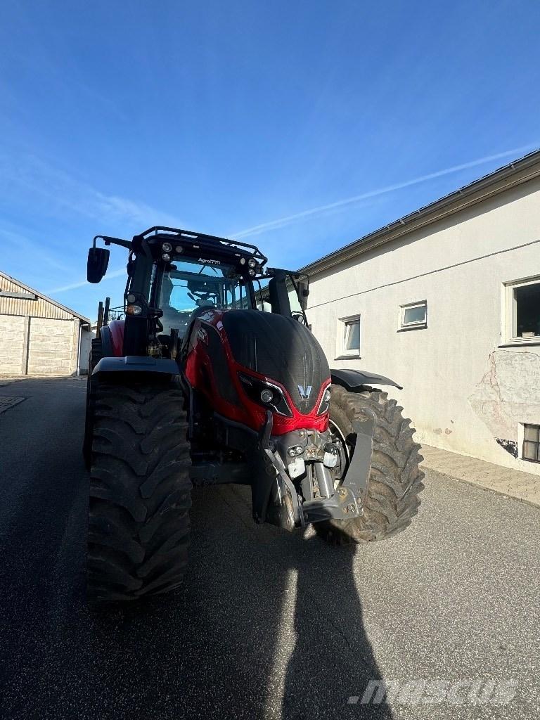 Valtra T 214 D Tracteurs forestiers