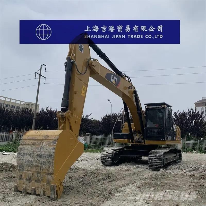 CAT 324 D Pelle sur chenilles