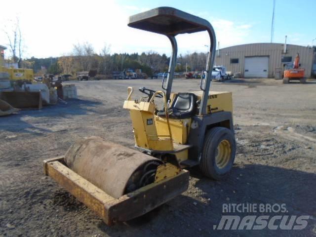 Bomag BW 124 D Rouleaux monocylindre