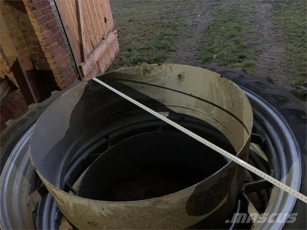 Goodyear 300/90R50 Agriculture - Autres