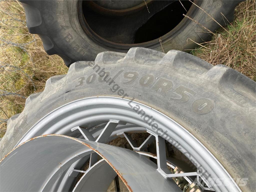 Goodyear 300/90R50 Agriculture - Autres