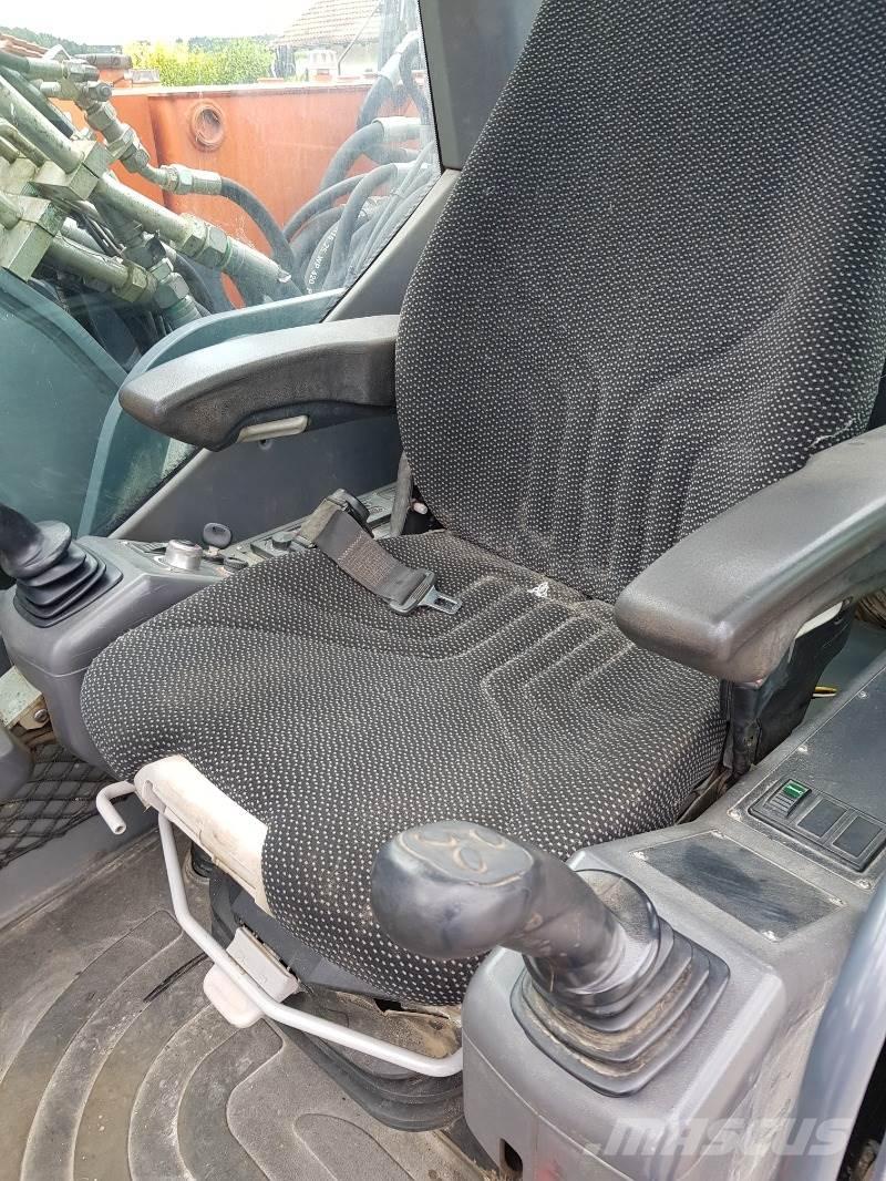 Atlas 225 LC Pelle sur chenilles