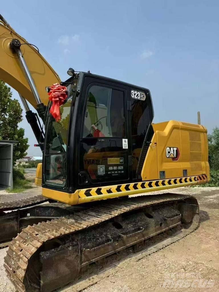 CAT 323GC Pelle sur chenilles