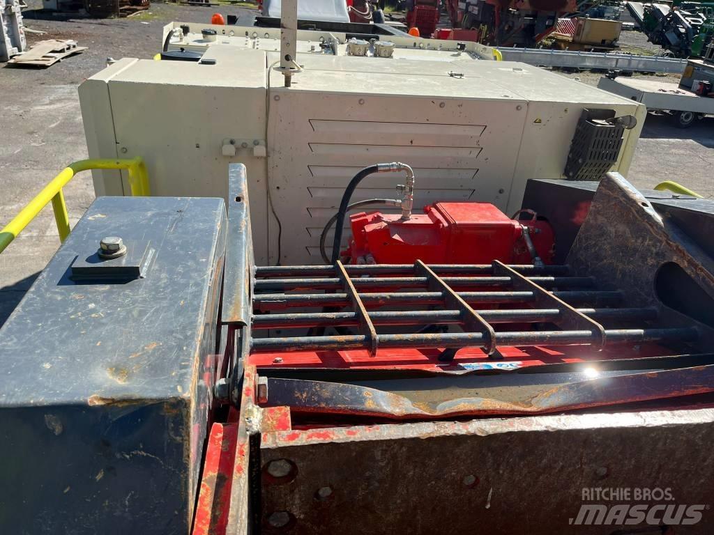 Sandvik QJ 241 Concasseur mobile