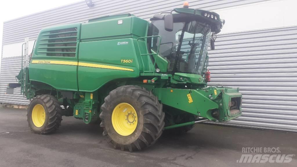 John Deere T 560 i Moissonneuse batteuse