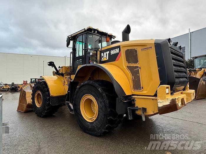 CAT 966M Chargeuse sur pneus
