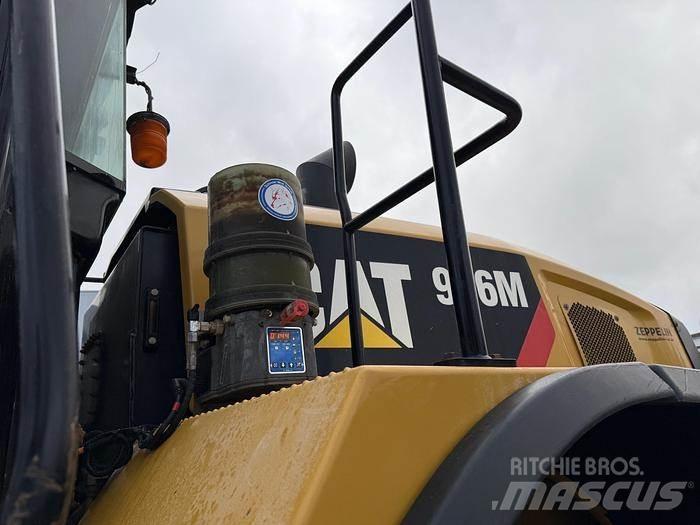 CAT 966M Chargeuse sur pneus