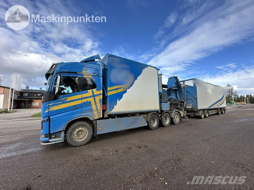 Volvo FH 16 750 Camion pour copeaux de bois