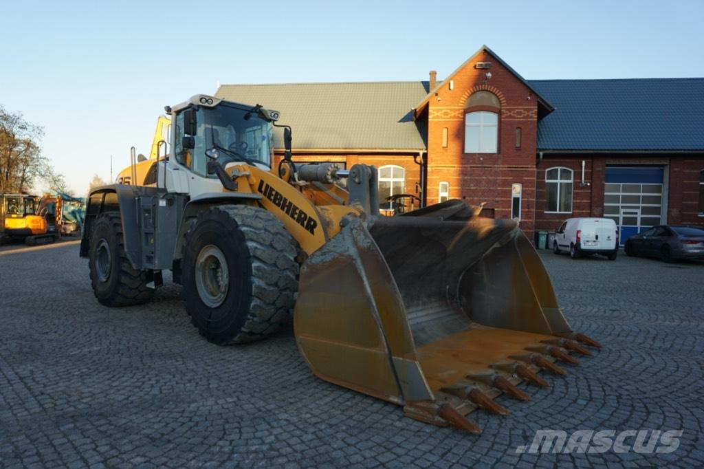 Liebherr 586 xpower Chargeuse sur pneus