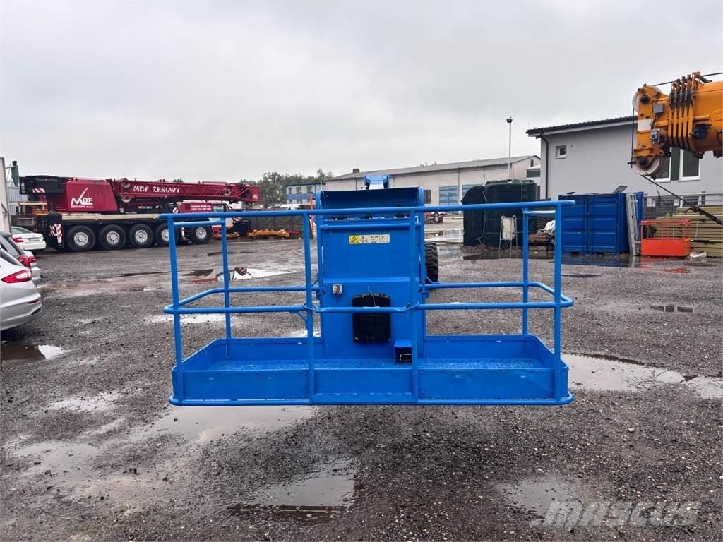 Genie S-85 4X4 Châssis cabine