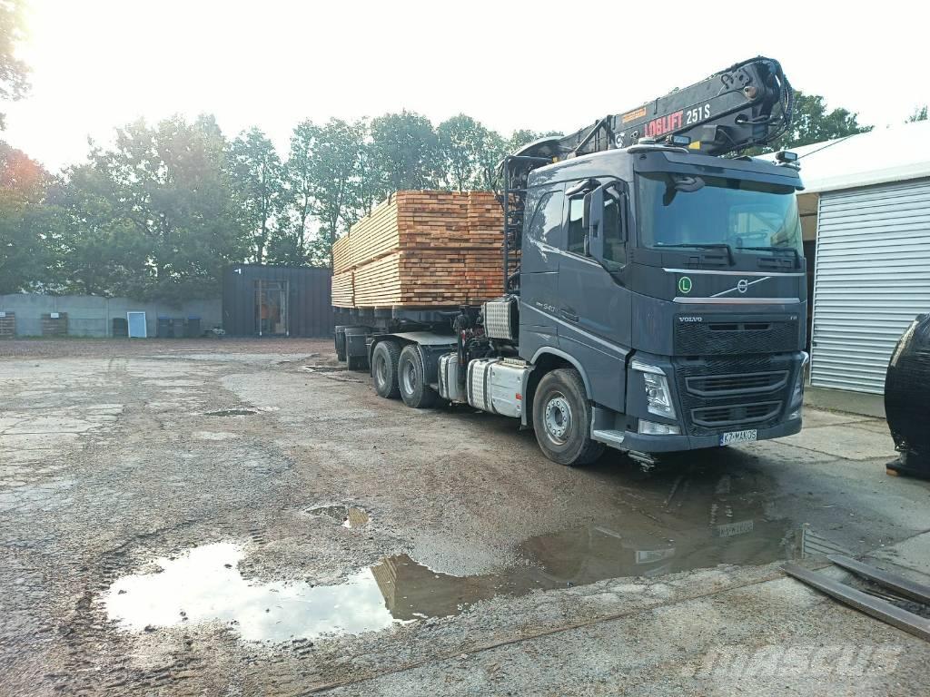 Volvo 540 Camion grumier