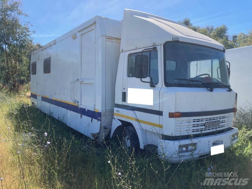 Nissan CAMPER L70 Mobil home / Caravane