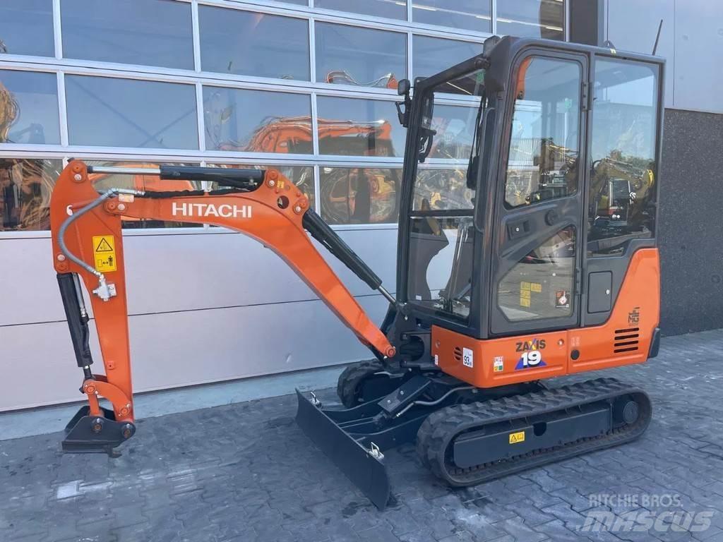 Hitachi ZX19-6 Mini pelle < 7t