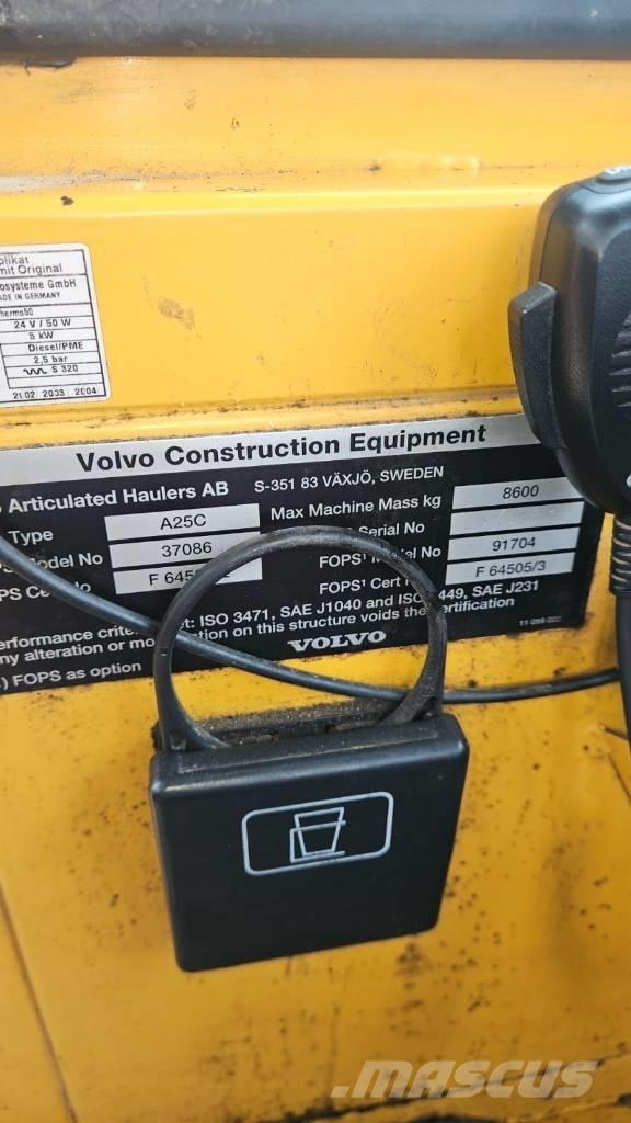 Volvo A 25 C Tombereau articulé