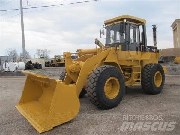 CAT 936 F Chargeuse sur pneus