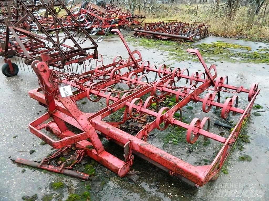 Lilla Harrie 220 Déchaumeur, cultivateur