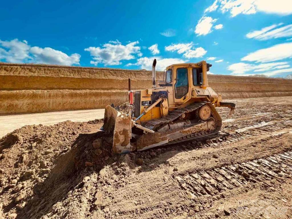 CAT D 5 H Bouteurs sur chenilles
