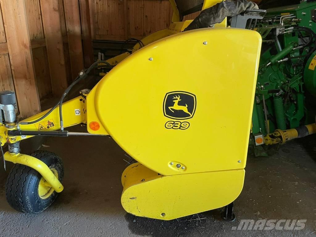 John Deere 8300 Ensileuse automotrice