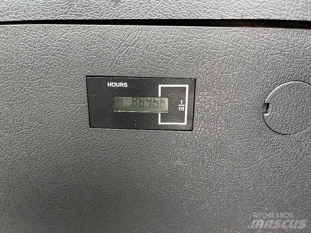 Hyundai HX140L Pelle sur chenilles