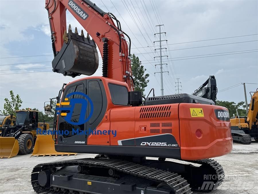 Doosan DX 225 LC-9C Pelle sur chenilles