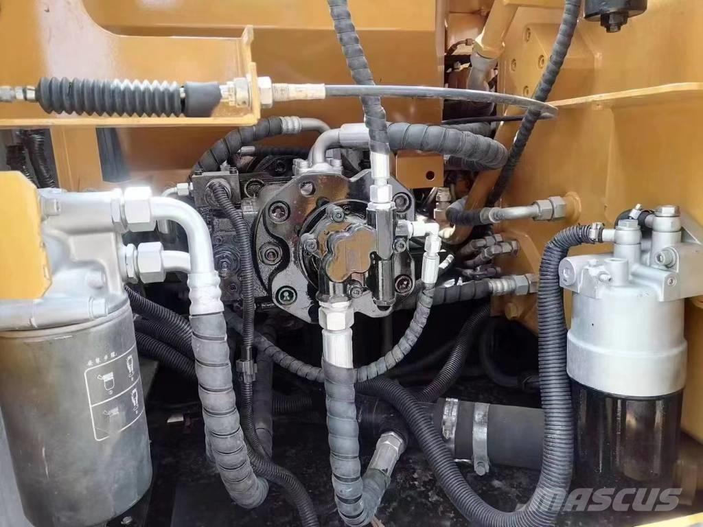 Sany SY135C Pelle sur chenilles