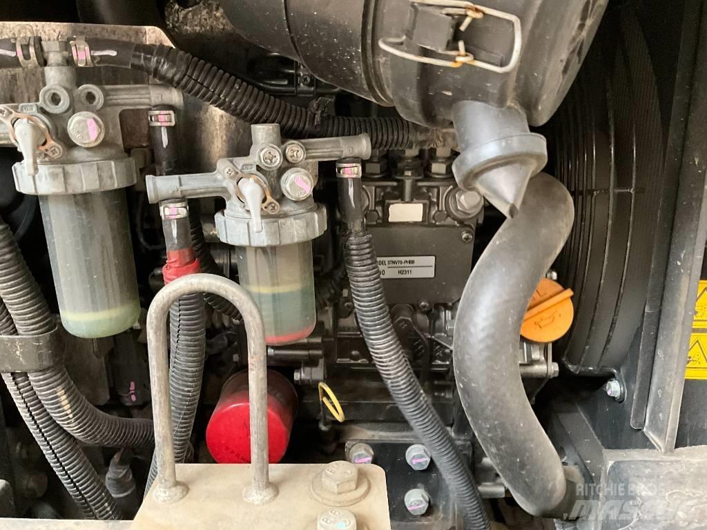 Hitachi ZX 19 U-5 A Mini pelle < 7t
