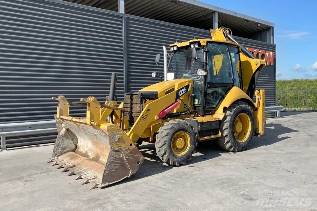CAT 422 F TURBO Tractopelle