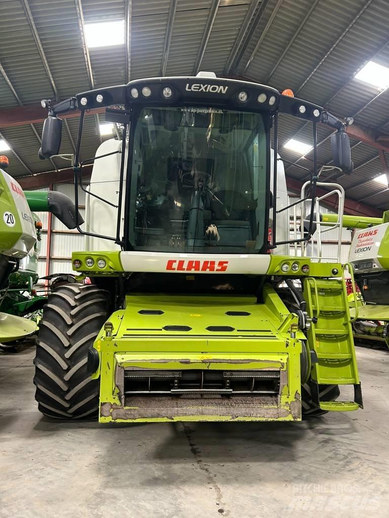 CLAAS Lexion 670 Moissonneuse batteuse
