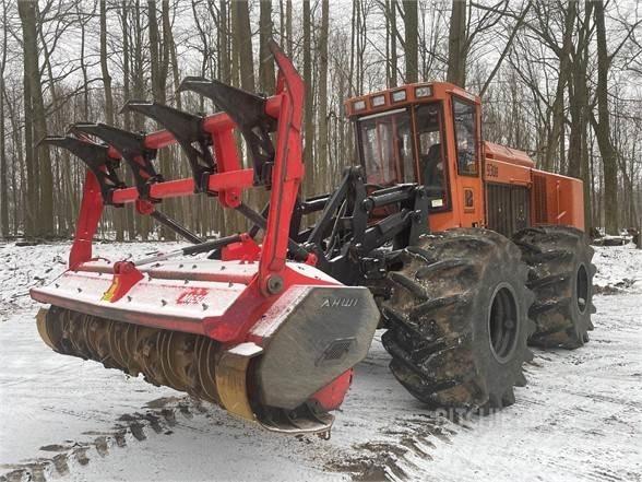Barko 930B Broyeur forestier
