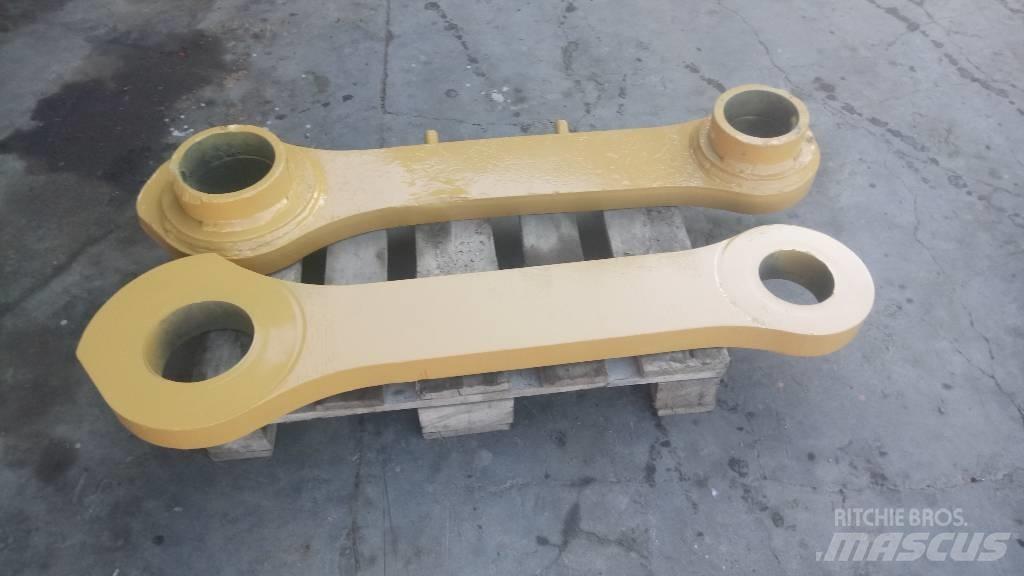 CAT 245 Bras et Godet