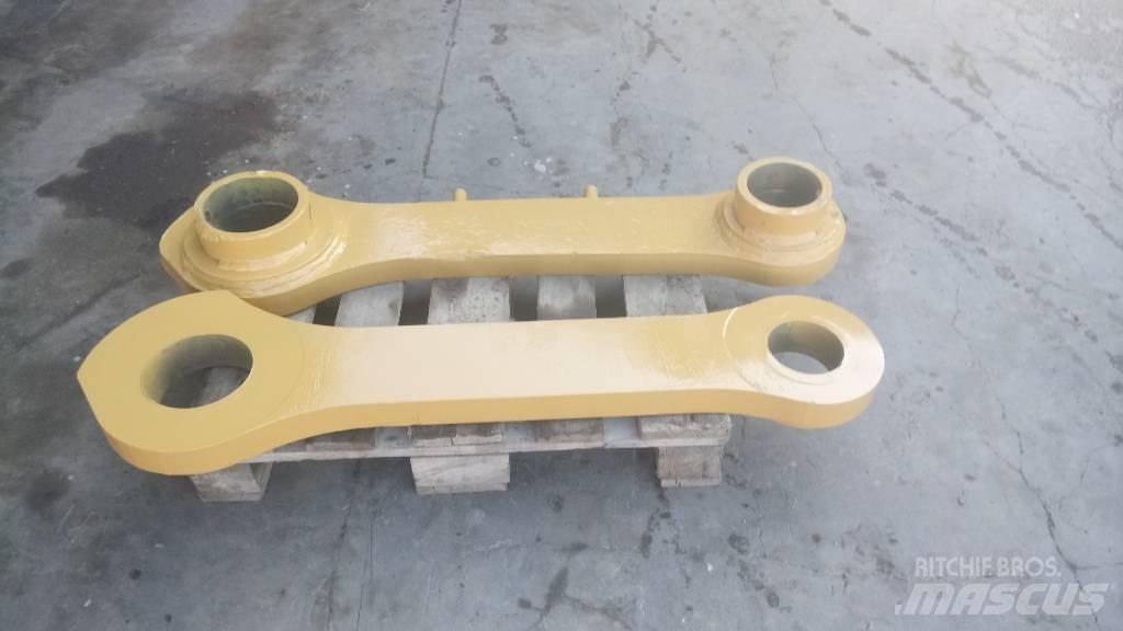 CAT 245 Bras et Godet