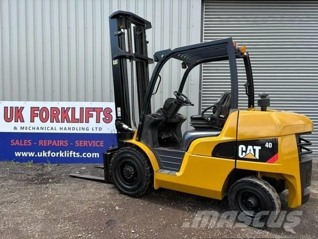 CAT DP40NT Chariots diesel