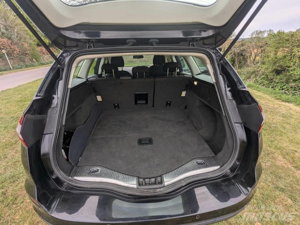 Ford Mondeo Voiture