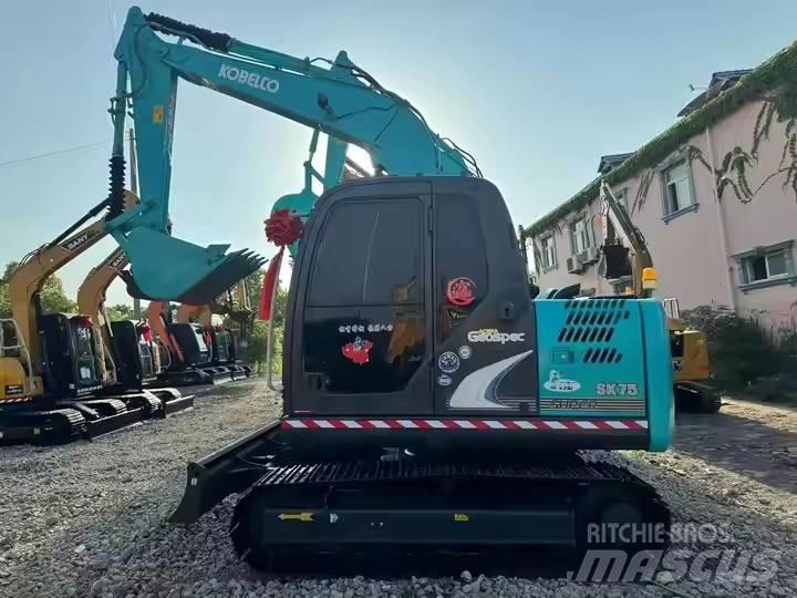 Kobelco SK 75 Pelle sur chenilles