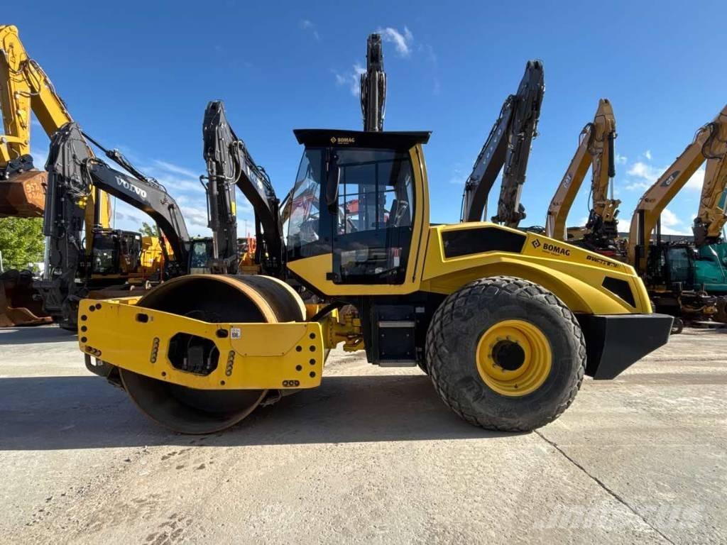 Bomag BW213D-5 Rouleaux monocylindre