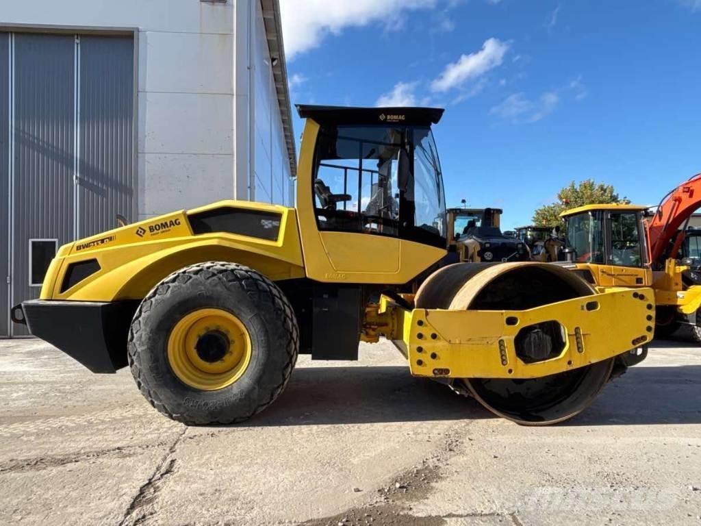 Bomag BW213D-5 Rouleaux monocylindre