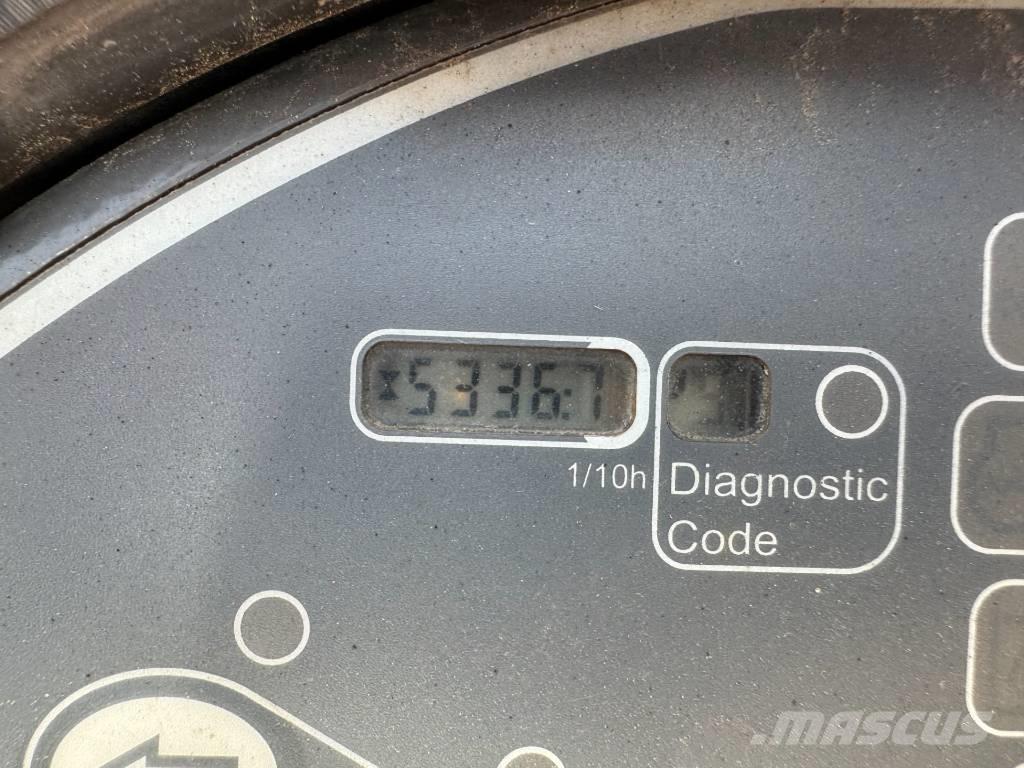 Hamm HD 10C VV Rouleaux tandem