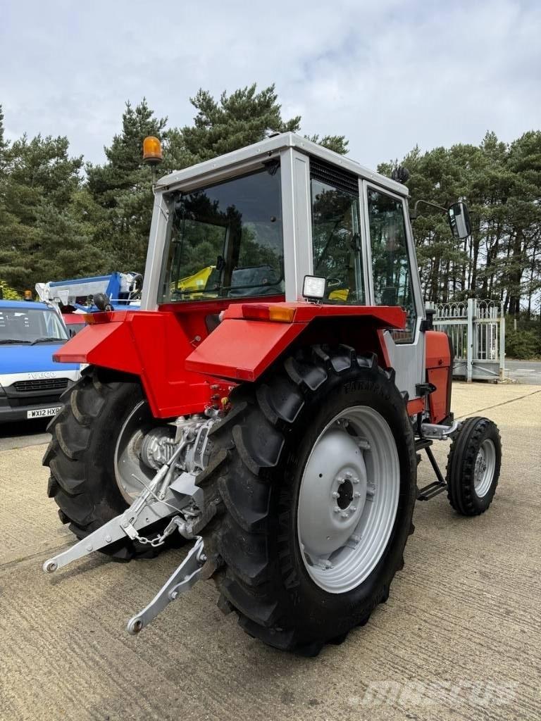 Massey Ferguson 690 Tracteur