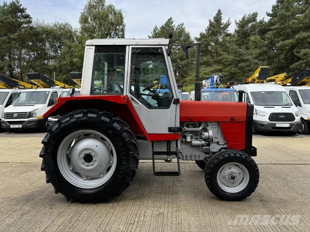 Massey Ferguson 690 Tracteur